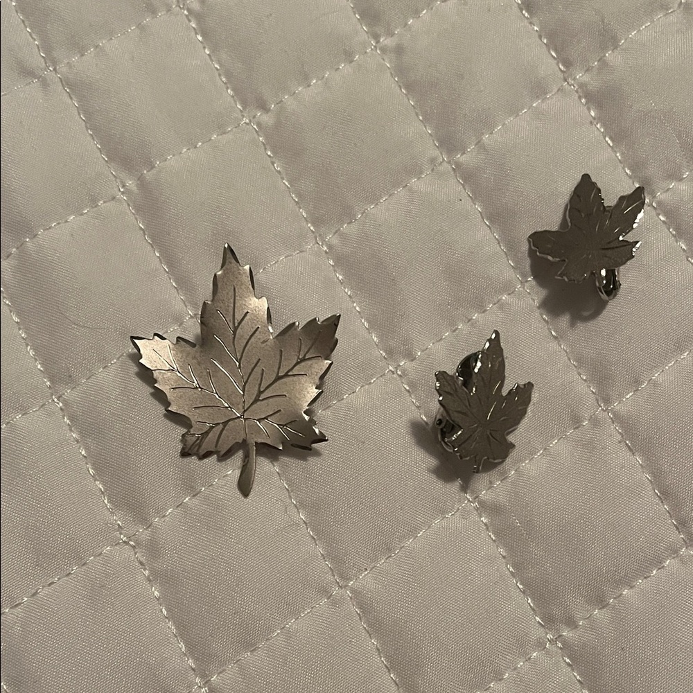 Vintage Clip on Silver Leaf Earrings and Brooch Set